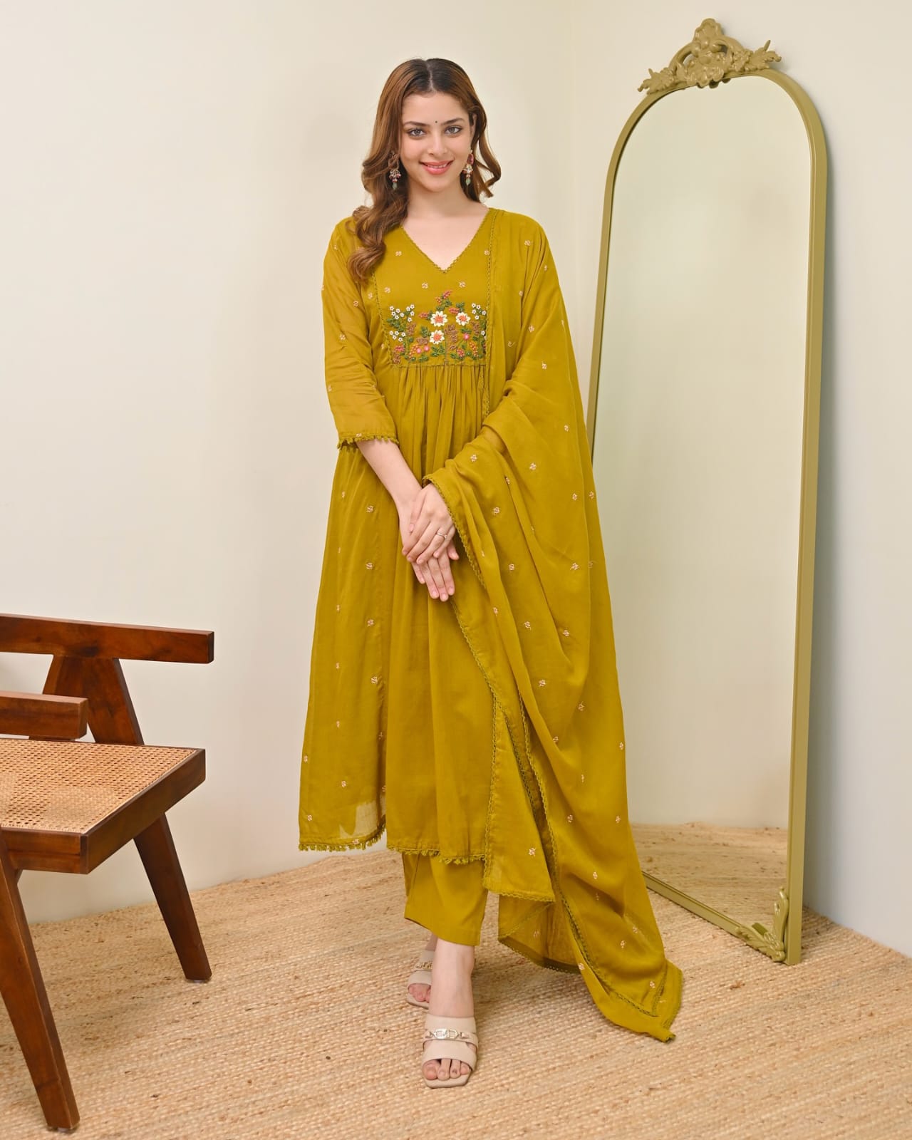 Women's Embroidered Chanderi Kurta Pant Set with Pure Chanderi Dupatta