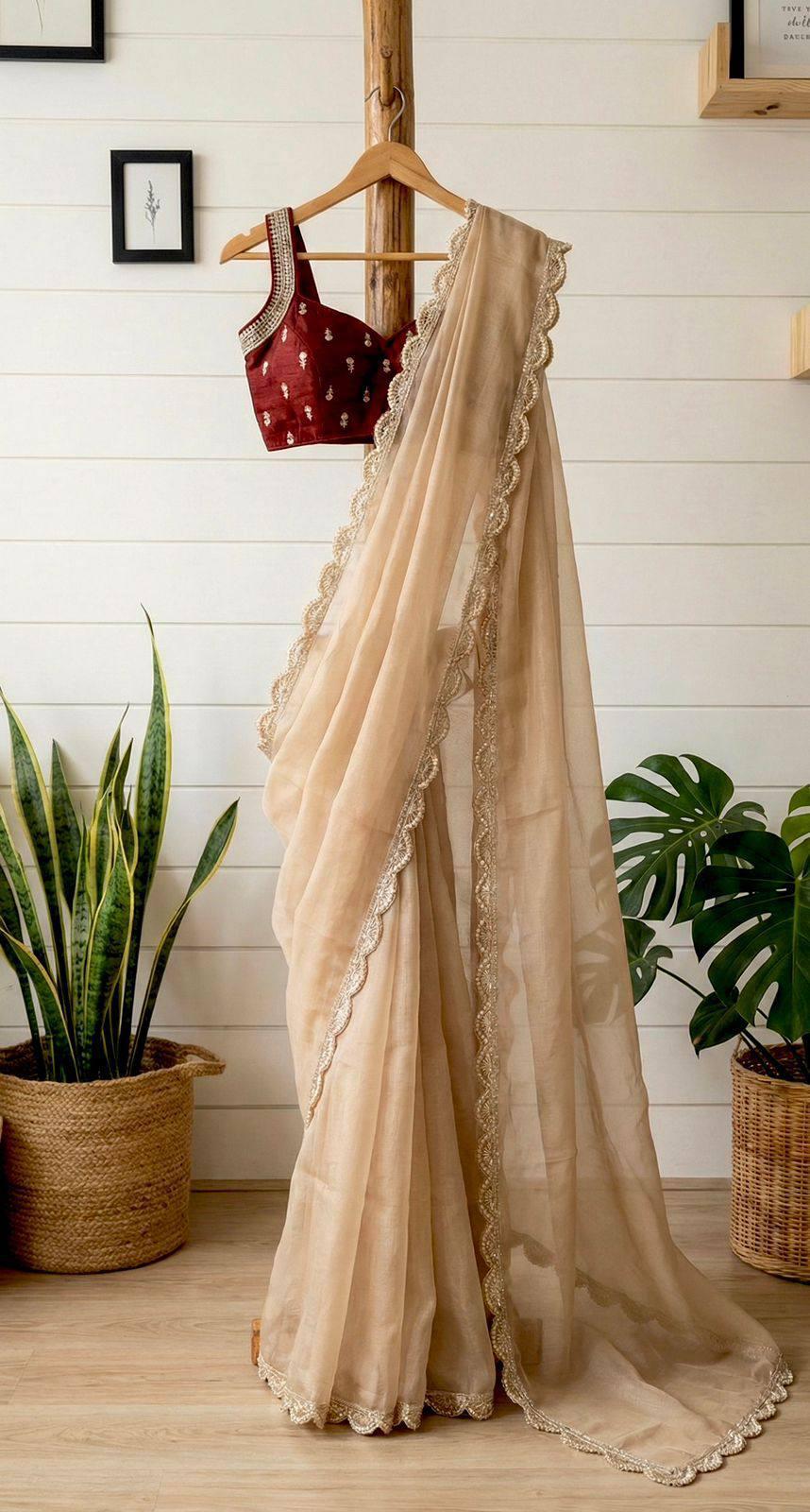 Women's Crunchy Saree with Lace Border & Iconic Silk Blouse