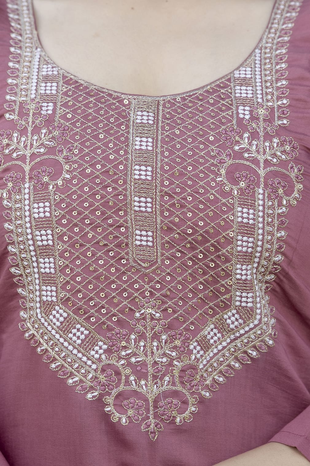 Women's Party Wear Chanderi Embroidered Kurti Set