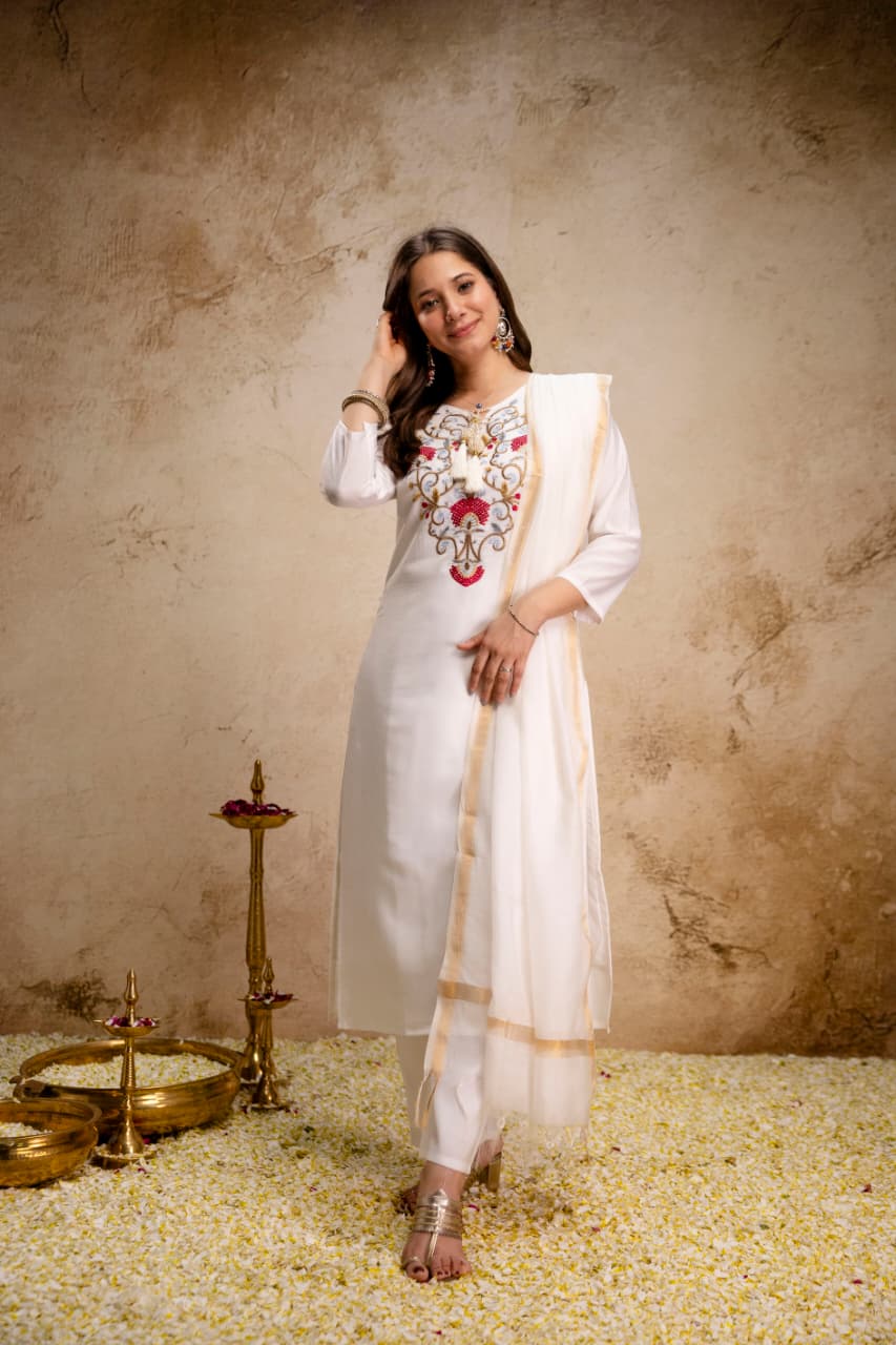 Women’s Pure Viscose Chanderi Embroidered Kurti Pant Set with Bhagalpuri Dupatta