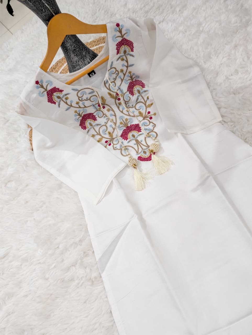 Women’s Pure Viscose Chanderi Embroidered Kurti Pant Set with Bhagalpuri Dupatta