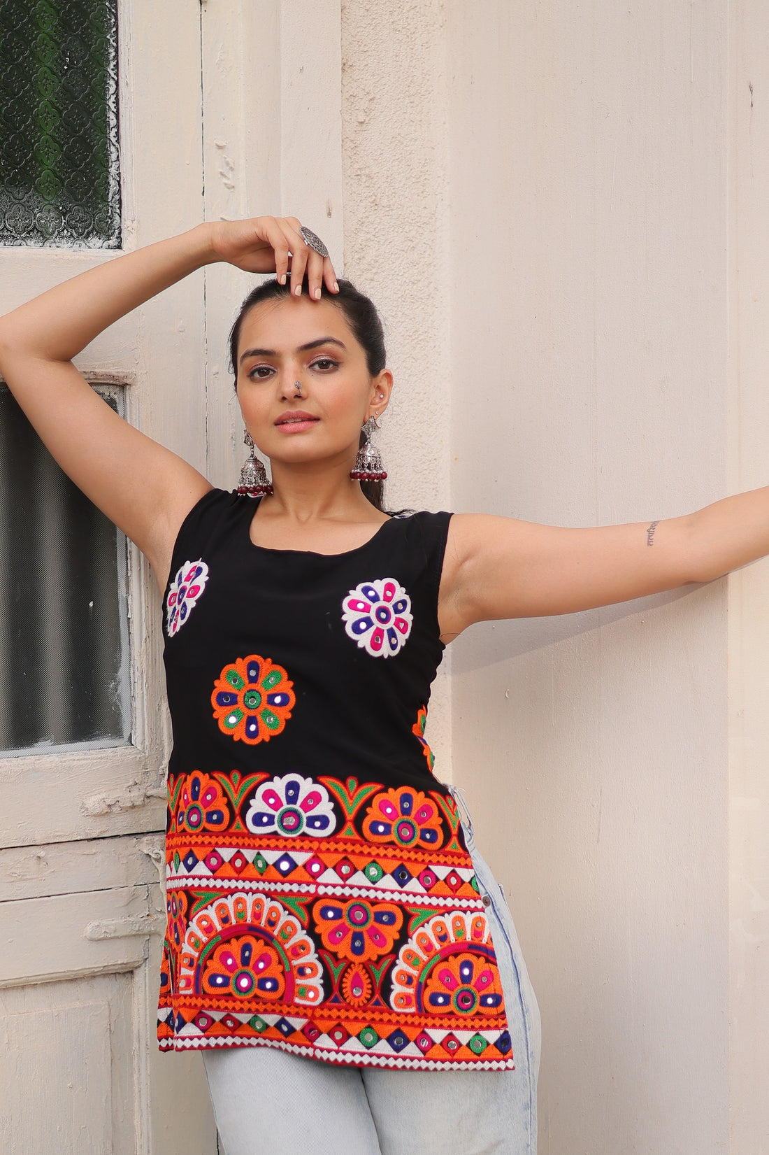 Women’s Georgette Kutchi Gamthi Embroidered Sleeveless Top SurMira Fashion