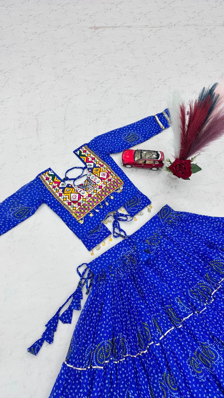 Women’s Pure Fox Georgette Lehenga Choli with Thread Embroidery & Codi Work SurMira Fashion