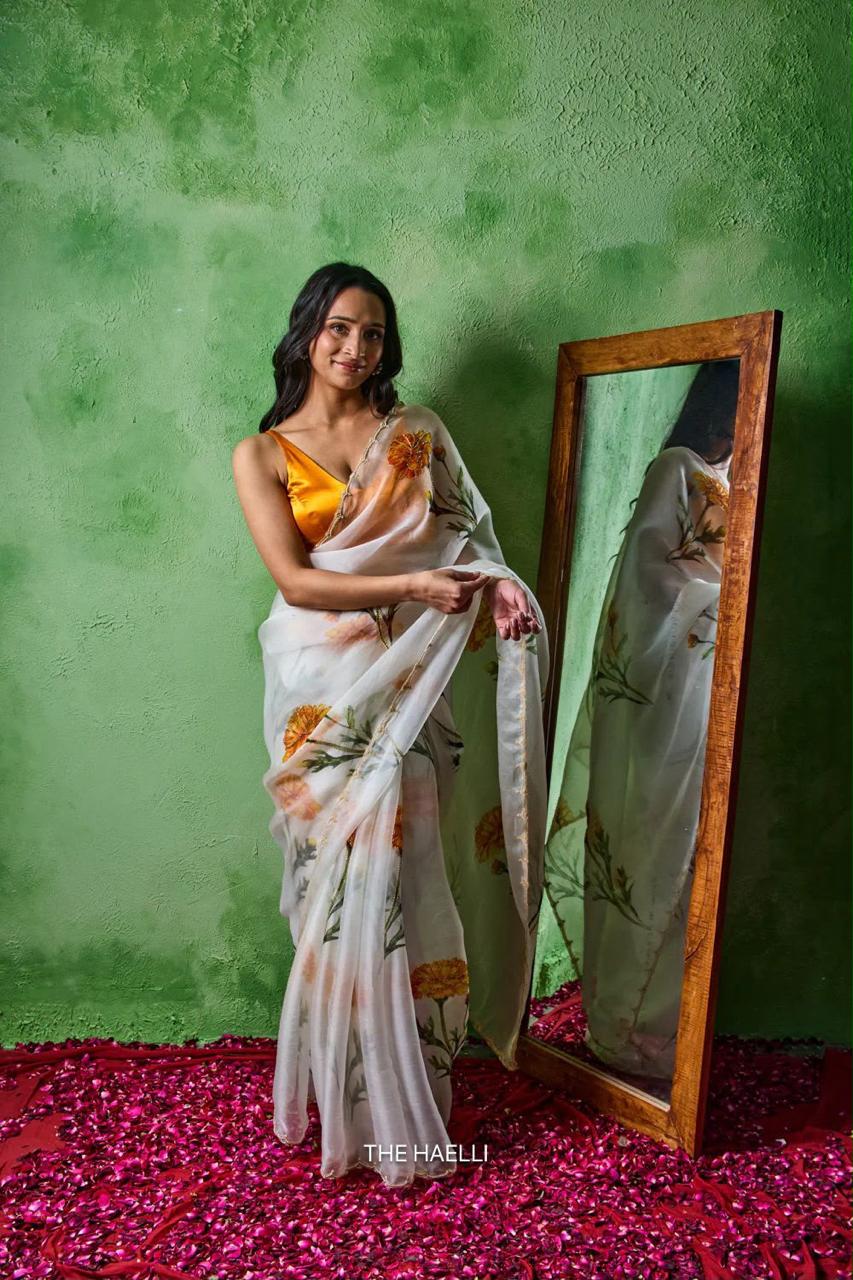 Women’s Soft Tabby Saree with Floral & Sparrow Print, Khatali Handwork & Cutdana Work SurMira Fashion