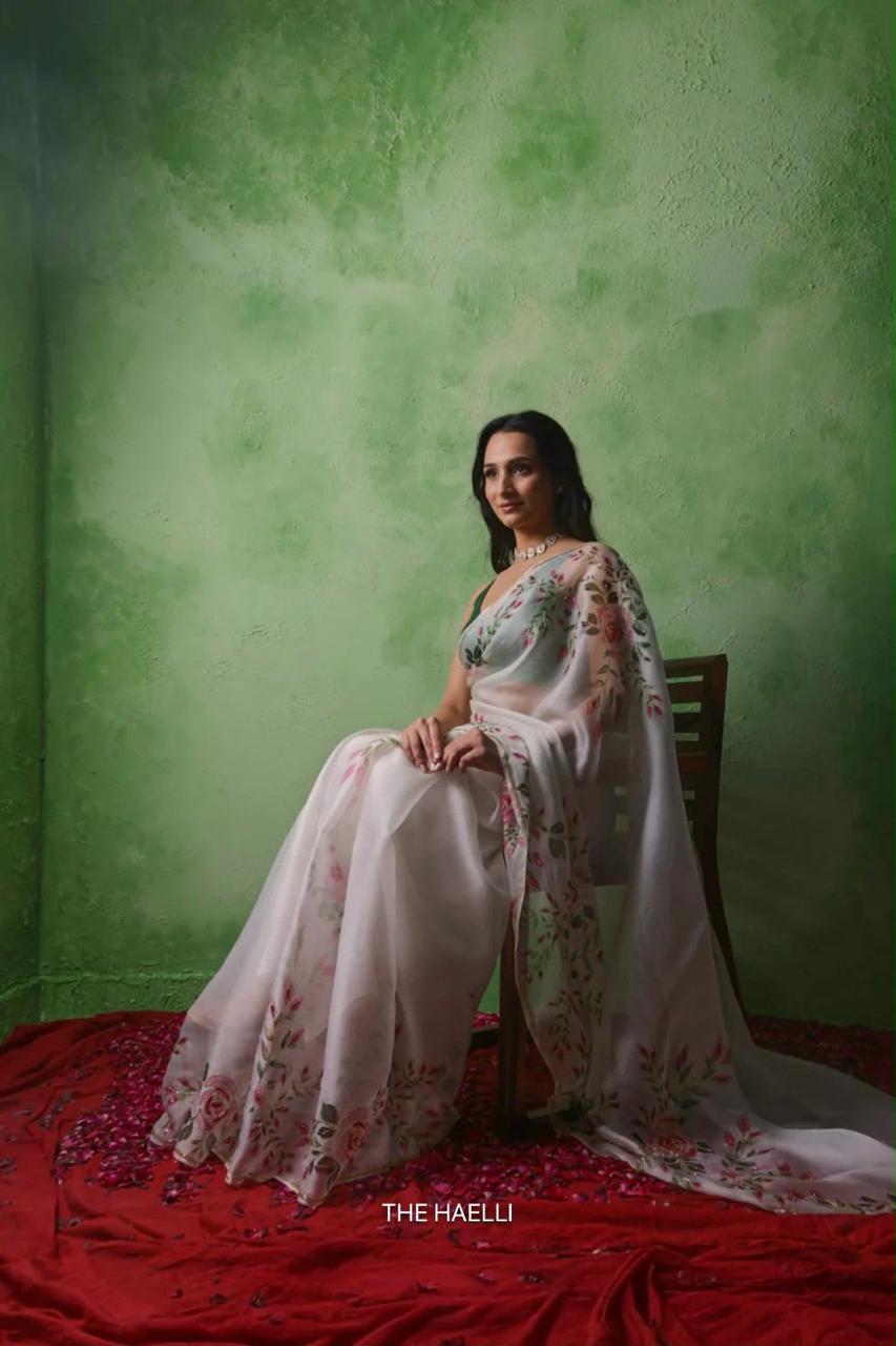 Women’s Soft Tabby Saree with Floral & Sparrow Print, Khatali Handwork & Cutdana Work SurMira Fashion