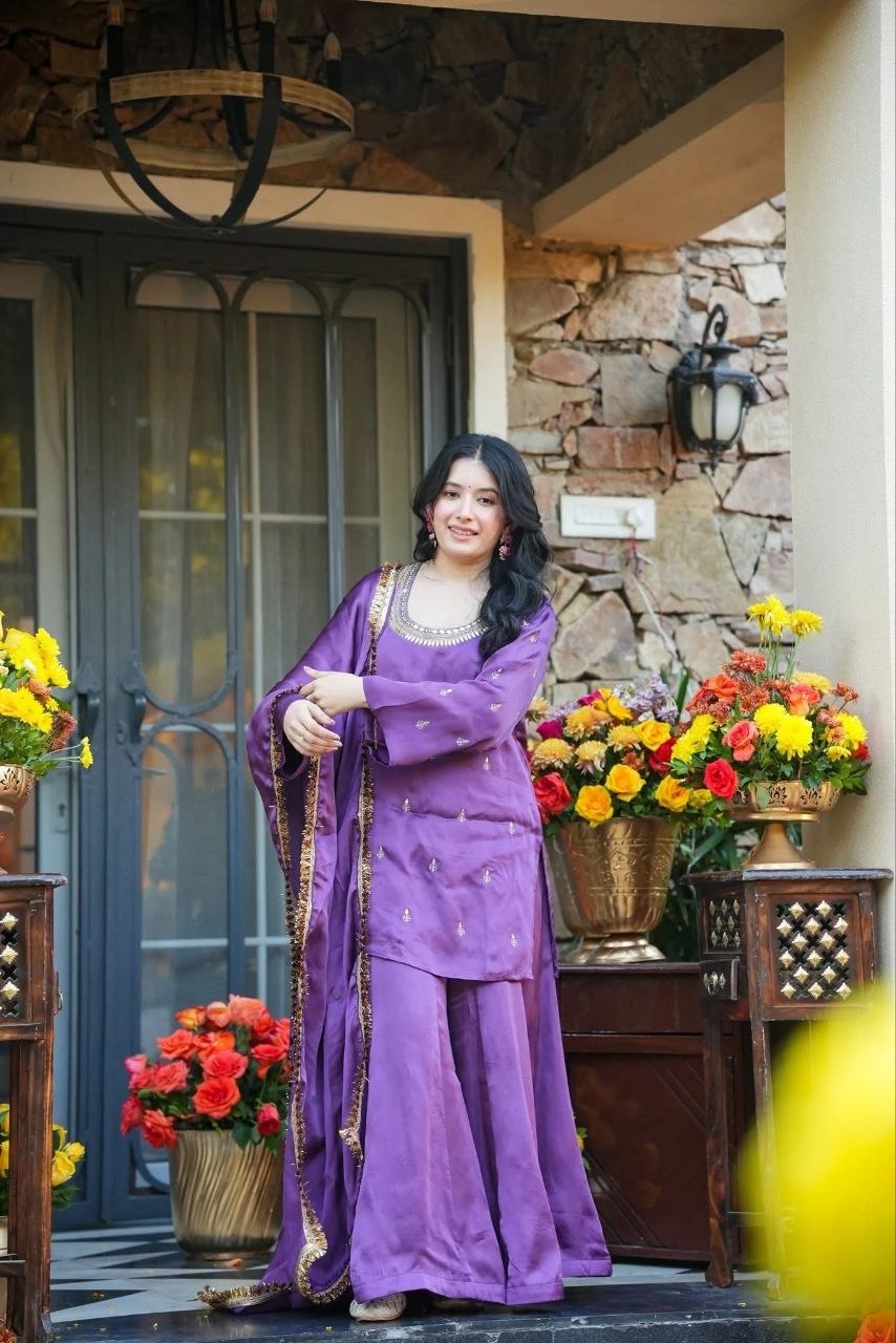 WOMEN'S HEAVY SILK CREPE KURTA SET'S