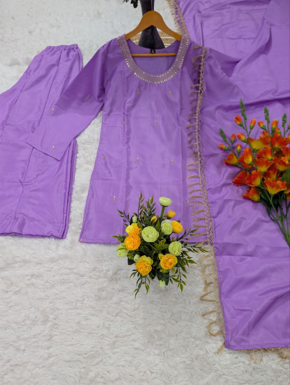 WOMEN'S HEAVY SILK CREPE KURTA SET'S