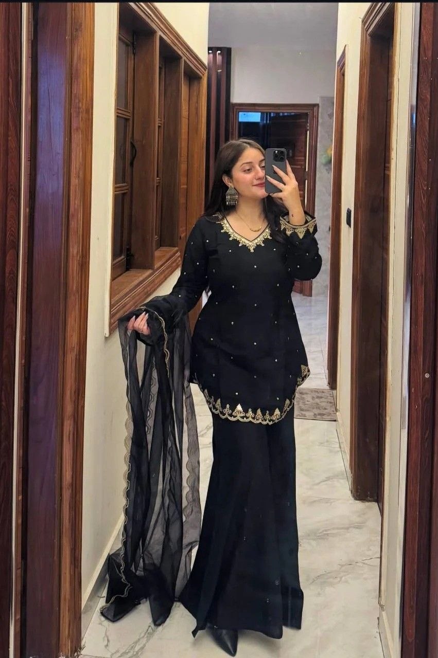 Designer Heavy Silk Crepe Kurta Pant Dupatta Set for Women