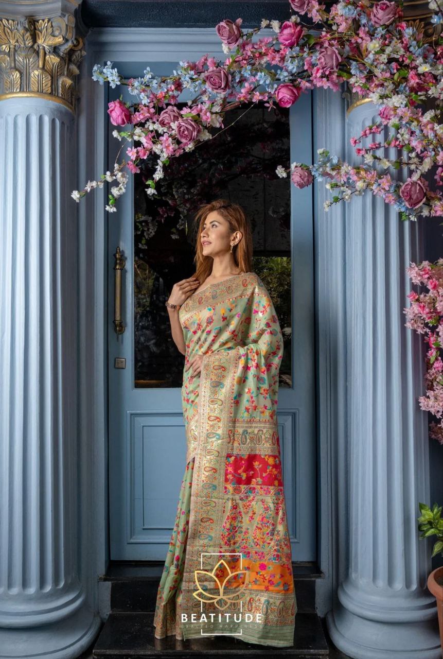 Women's Banarasi Soft Silk Saree with Exclusive Jacquard Border Blouse