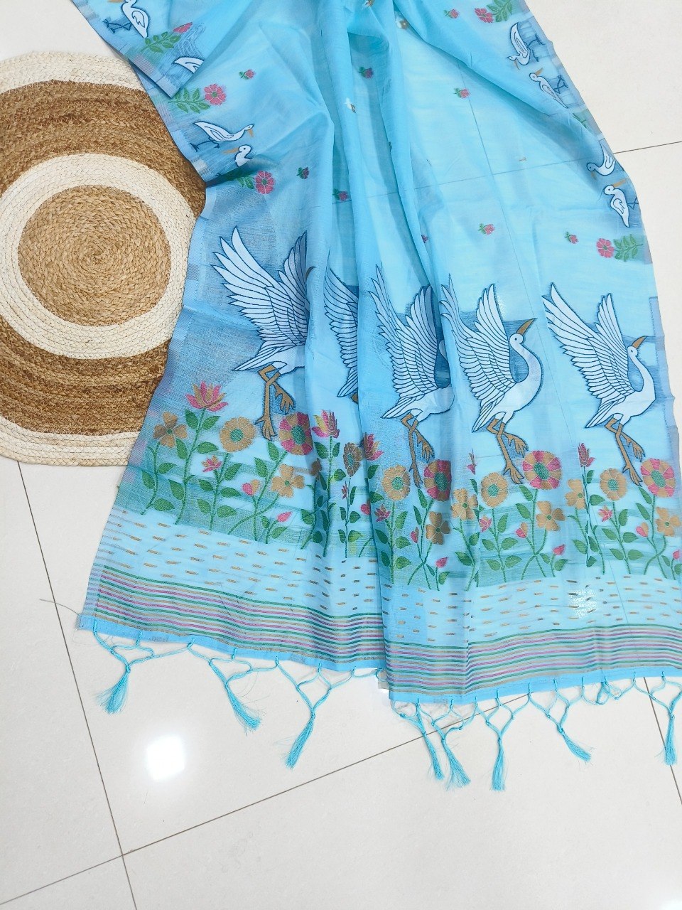 Premium Linen Slub Saree with Rich Pallu and Zari Border