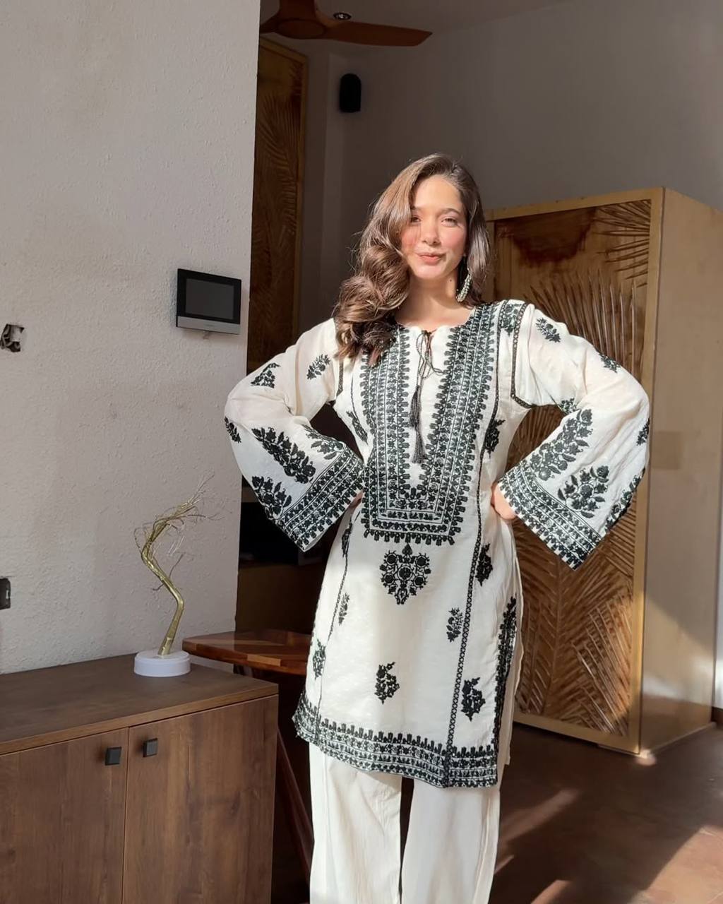 Women's Rayon Butti Silk Embroidered Kurti Pant Set